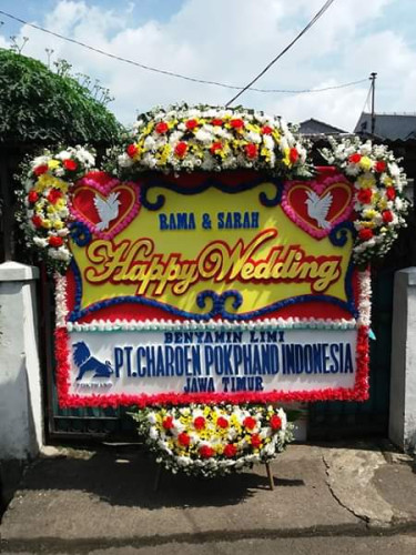 Karangan Bunga Pernikahan  di Dharmasraya